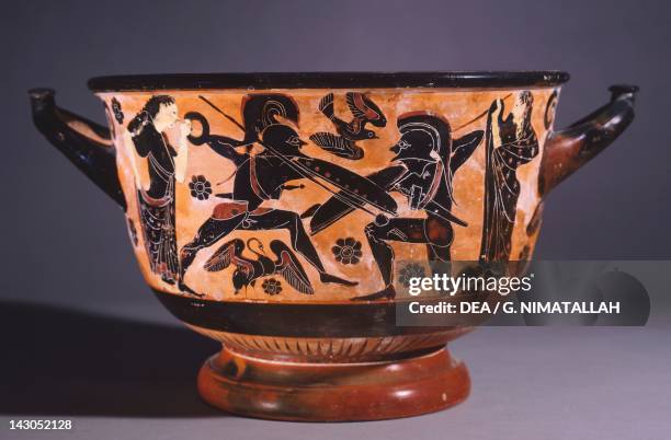 Skyphos showing a battle between hoplites, black-figure Chalcidian pottery from Magna Grecia, Italy. Greek Civilization, 6th Century BC. Naples,...