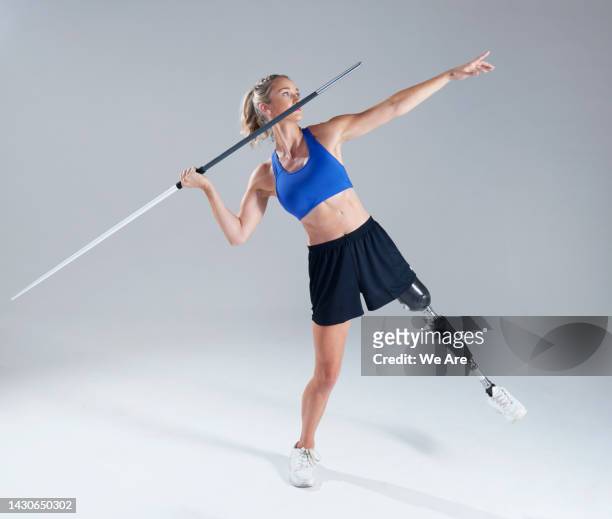 woman with javelin - disabled athlete stock pictures, royalty-free photos & images
