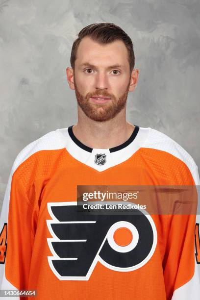 Sean Couturier of the Philadelphia Flyers poses for his official headshot for the 2022-2023 season on September 21, 2022 at the Wells Fargo Center in...