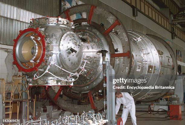 Zvezda Module Docking 42 Zvezda Service Module Stock Photos, High-Res Pictures, and Images ...