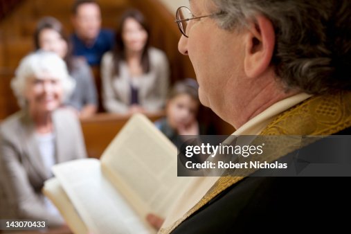 Staring Rabbi Close Up Of Rabbi Reading From Torah High-Res Stock Photo - Getty Images