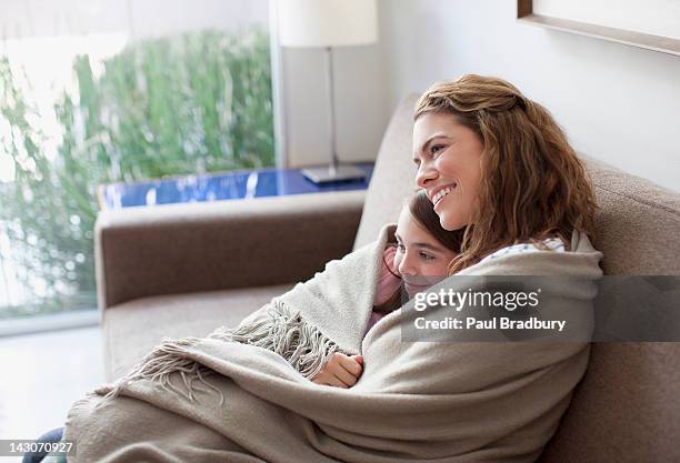 14.092 Bilder und Stockfotos zu Decke Kuscheln