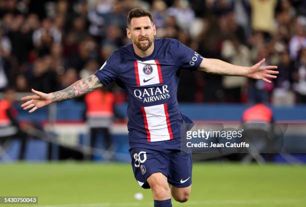 Lionel Messi of PSG celebrates his goal during the Ligue 1 match between Paris Saint-Germain and OGC Nice at Parc des Princes stadium on October 1,...