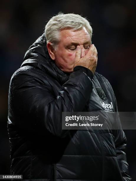 Steve Bruce, Manager of West Bromwich Albion reacts during the Sky Bet Championship between Preston North End and West Bromwich Albion at Deepdale on...