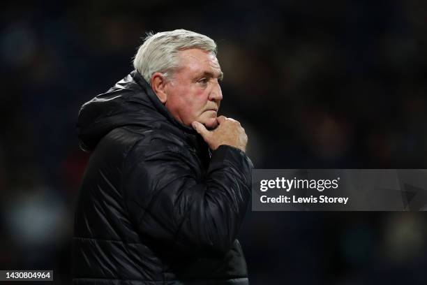 Steve Bruce, Manager of West Bromwich Albion reacts during the Sky Bet Championship between Preston North End and West Bromwich Albion at Deepdale on...