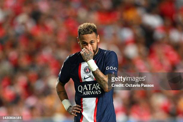 Neymar of Paris Saint-Germain reacts during the UEFA Champions League group H match between SL Benfica and Paris Saint-Germain at Estadio do Sport...