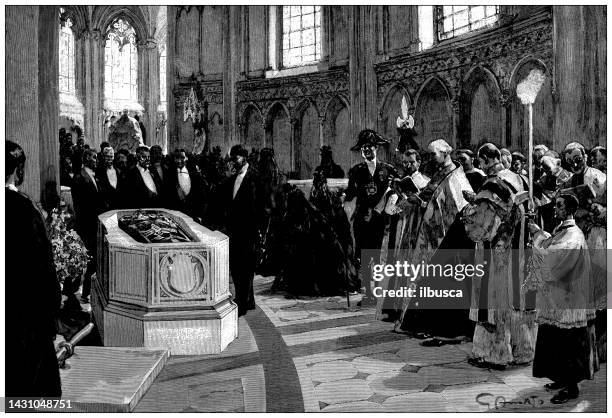 ilustraciones, imágenes clip art, dibujos animados e iconos de stock de imagen antigua: víctima del desastre del incendio del bazar de la charité en parís, 1897: funeral de la duquesa sophie charlotte augustine en baviera - funeral