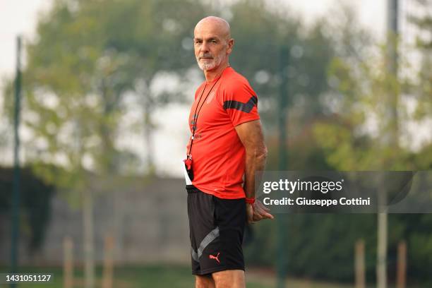 Stefano Pioli Head coach of AC Milan looks on during an AC Milan training session at Milanello on October 06, 2022 in Milan, Italy.