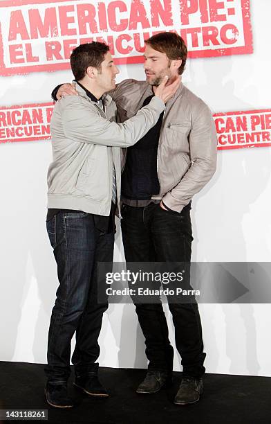 Actors Jason Biggs and Seann William Scott attend 'American Pie: Reunion' photocall at Villamagna Hotel on April 19, 2012 in Madrid, Spain.