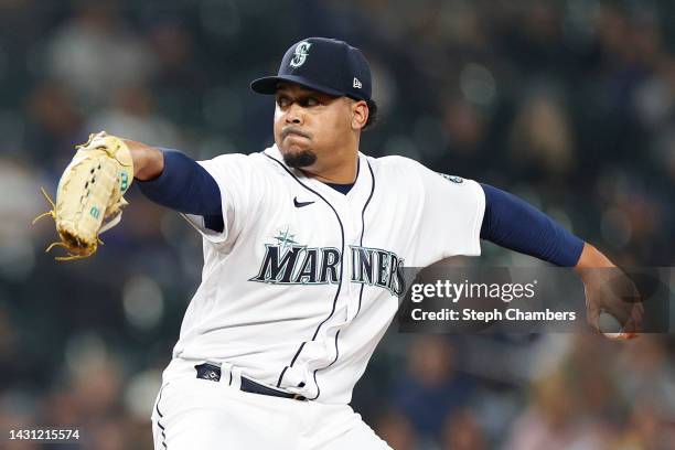 Justus Sheffield of the Seattle Mariners pitches during the first inning against the Detroit Tigers at T-Mobile Park on October 04, 2022 in Seattle,...