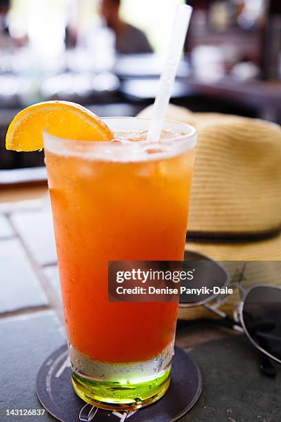 turks & caicos rum punch - providenciales stock pictures, royalty-free photos & images
