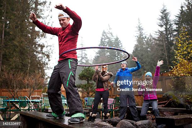 friends hula hoop. - newfriendship stock pictures, royalty-free photos & images