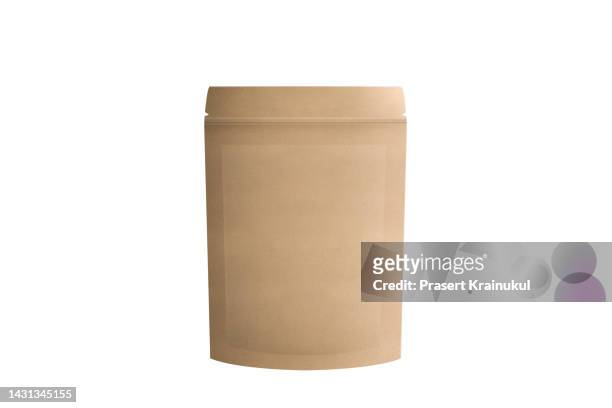 mockup brown coffee bag. clipping path - flour bag stockfoto's en -beelden