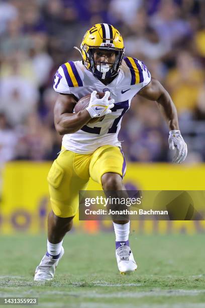 Josh Williams of the LSU Tigers runs with the ball during a game at Tiger Stadium on September 17, 2022 in Baton Rouge, Louisiana.