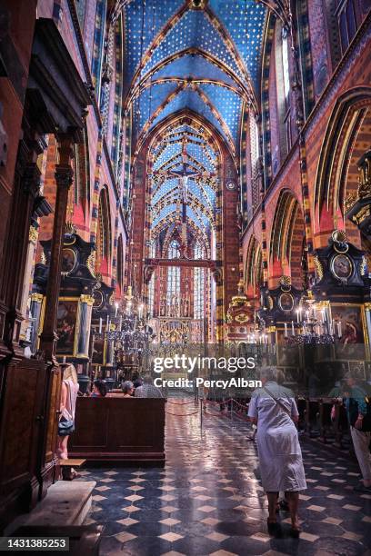 st mary's basilica - krakow stock pictures, royalty-free photos & images