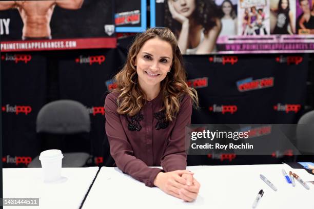 Rachael Leigh Cook poses during New York Comic Con 2022 on October 07, 2022 in New York City.