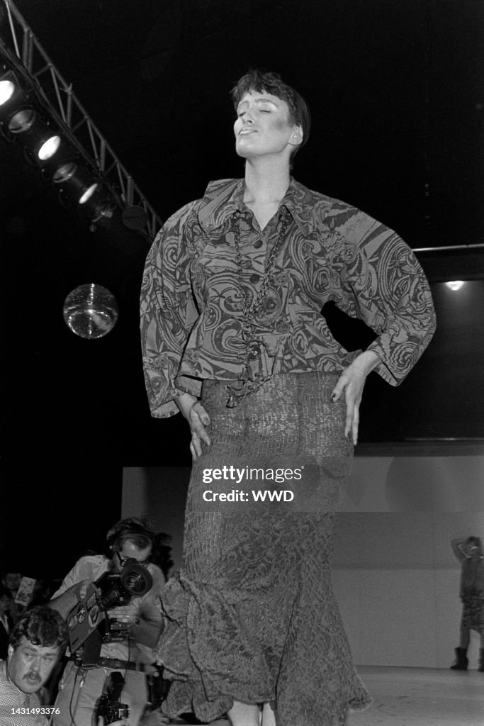 Body Map Spring 1985 ready to wear runway show. News Photo - Getty Images