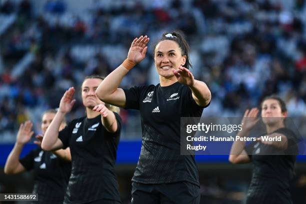 Portia Woodman of New Zealand performs the Haka during the Pool A Rugby World Cup 2021 New Zealand match between Australia and New Zealand at Eden...