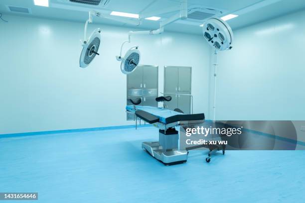 hospital operating room - operating room foto e immagini stock