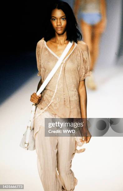 Mimi Roche Photos and Premium High Res Pictures - Getty Images