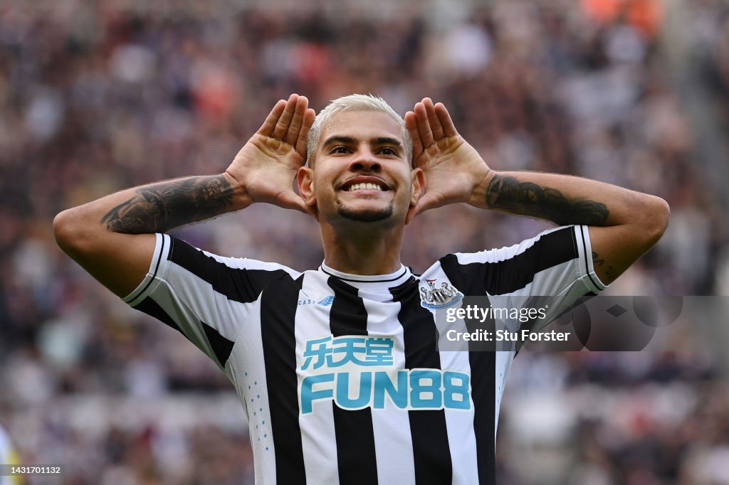 Newcastle United v Brentford FC - Premier League