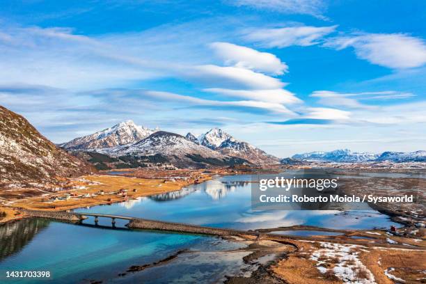 aerial view of empty bridge crossing a fjord - mar da noruega - fotografias e filmes do acervo