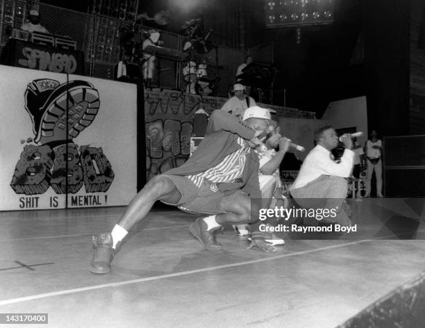 Devoe Singer Bell Biv Devoe In 1991 Photos and Premium High Res Pictures - Getty Images