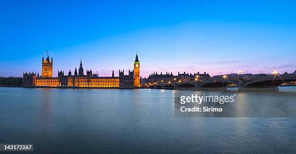 london houses of parliament panorama at dusk - houses of parliament london 個照片及圖片檔