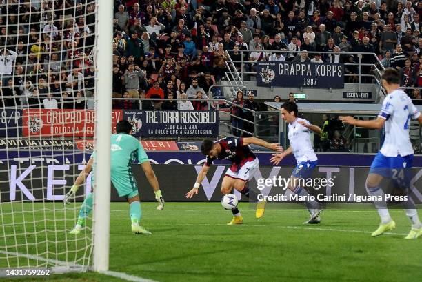 Riccardo Orsolini of Bologna FC in action during the Serie A match between Bologna FC and UC Sampdoria at Stadio Renato Dall'Ara on October 08, 2022...