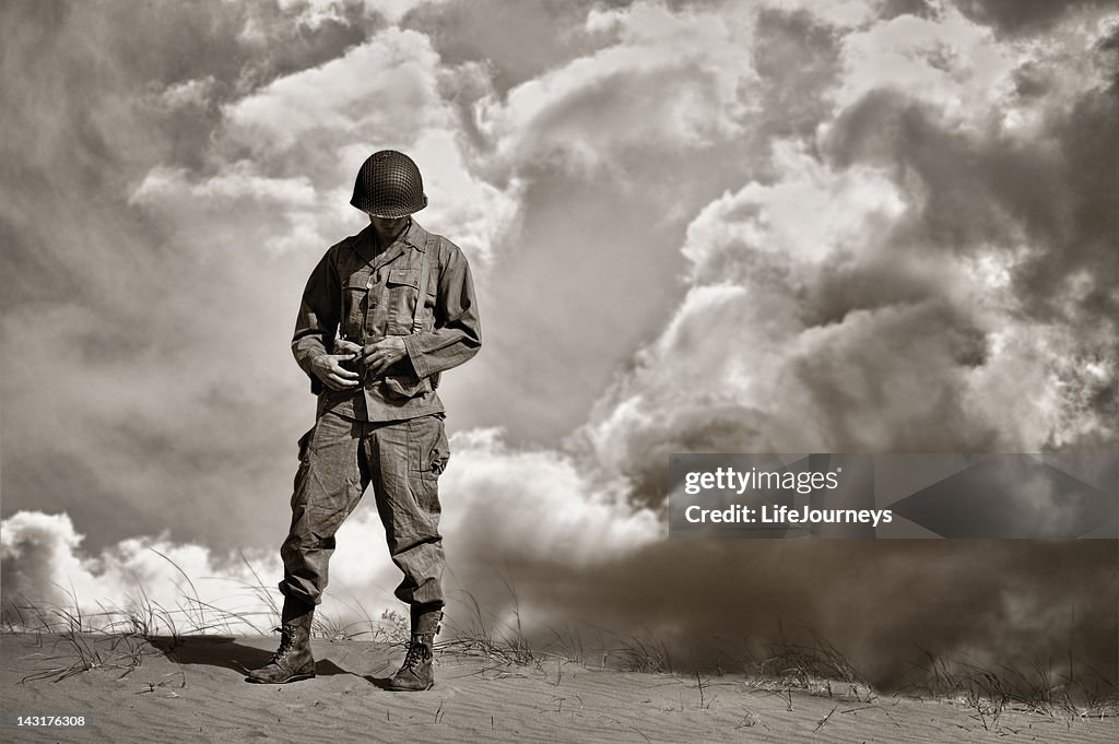 Stanchi della guerra soldato nel corso della seconda guerra mondiale A Retrospective momento