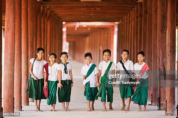 Excursion Uniform School Excursion Uniform Photos and Premium High Res Pictures - Getty ...