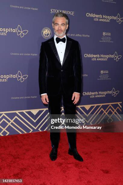 Chris Pine attends Children's Hospital Los Angeles 2022 CHLA Gala at Barker Hangar on October 08, 2022 in Santa Monica, California.