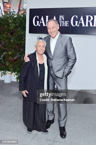 Betye Saar and Neil Lane attend Hammer Museum's 18th Annual Gala in the Garden on October 08, 2022 in Los Angeles, California.