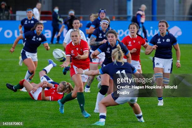 Megan Webb of Wales passes the ball during the Pool A Rugby World Cup 2021 New Zealand match match between Wales and Scotland at Northland Events...
