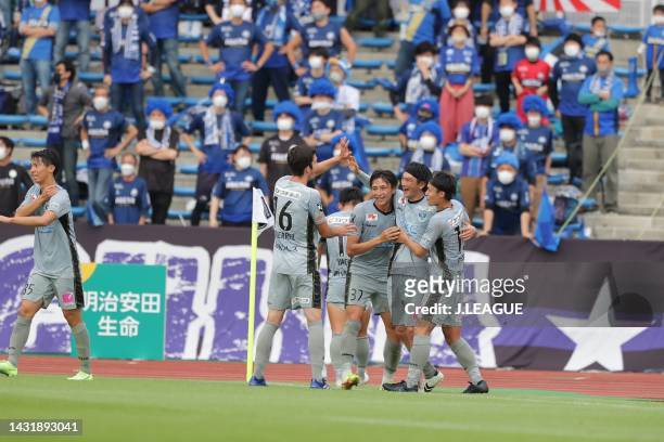 Yojiro TAKAHAGI of Tochigi SC celebrates scoring his side's first goal during the J.LEAGUE Meiji Yasuda J2 40th Sec. Match between FC Machida Zelvia...