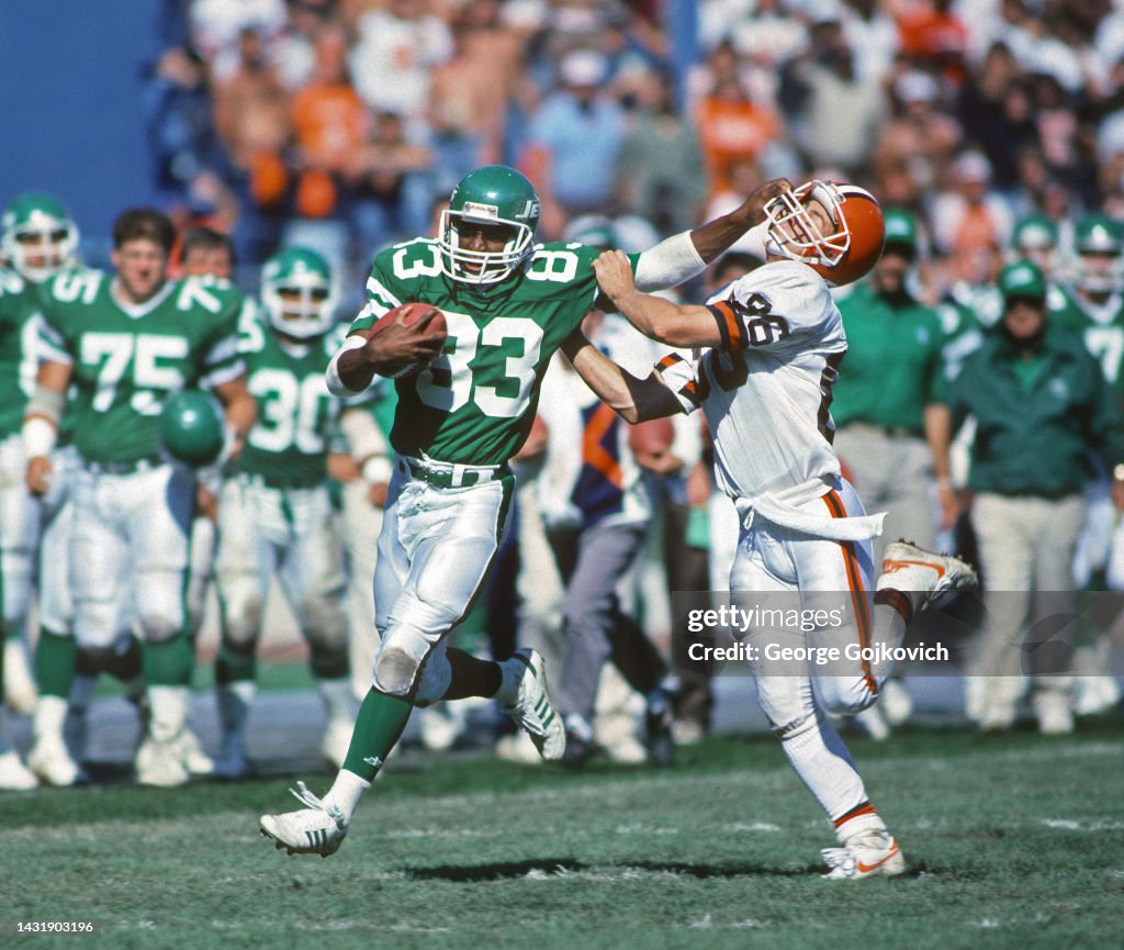 New York Jets v Cleveland Browns