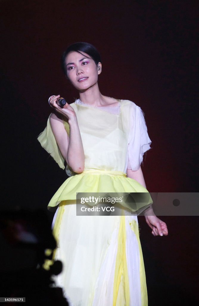 Faye Wong Performs In Xiamen