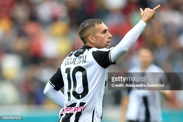 Gerard Deulofeu of Udinese Calcio celebrates scoring their side's first goal during the Serie A match between Udinese Calcio and Atalanta BC at Dacia...
