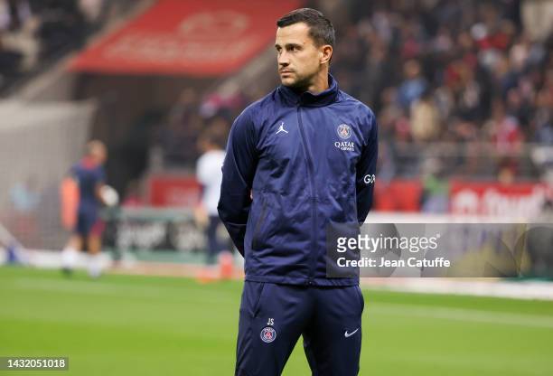 Assistant coach of PSG Joao Sacramento during the Ligue 1 match between Stade de Reims and Paris Saint-Germain at Stade Auguste Delaune on October 9,...