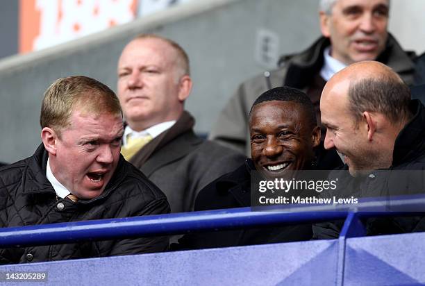 Steve Staunton chats with Wolverhampton Wanderers Manager Terry Connor prior to the Barclays Premier League match between Bolton Wanderers and...
