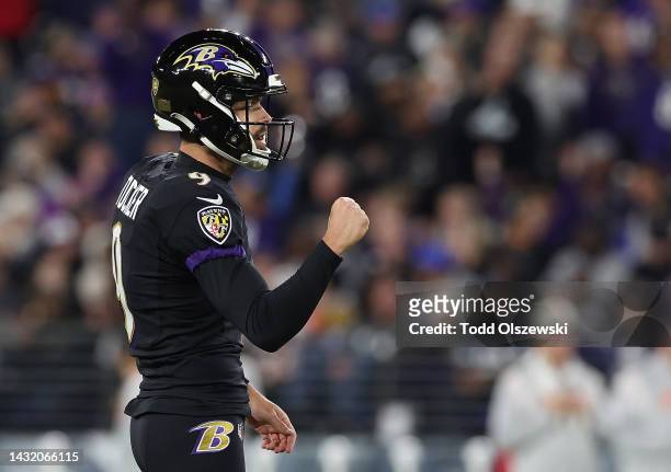 Justin Tucker of the Baltimore Ravens reacts after kicking a field goal in the first quarter against the Cincinnati Bengals at M&T Bank Stadium on...