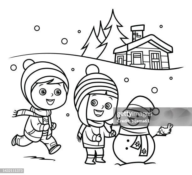 illustrazioni stock, clip art, cartoni animati e icone di tendenza di bianco e nero, bambini felici che costruiscono pupazzo di neve in inverno - colorare