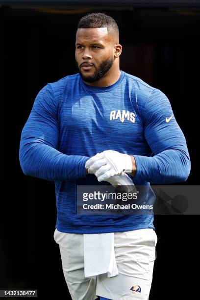 Aaron Donald of the Los Angeles Rams warms up prior to an NFL football game between the Los Angeles Rams and the Dallas Cowboys at SoFi Stadium on...