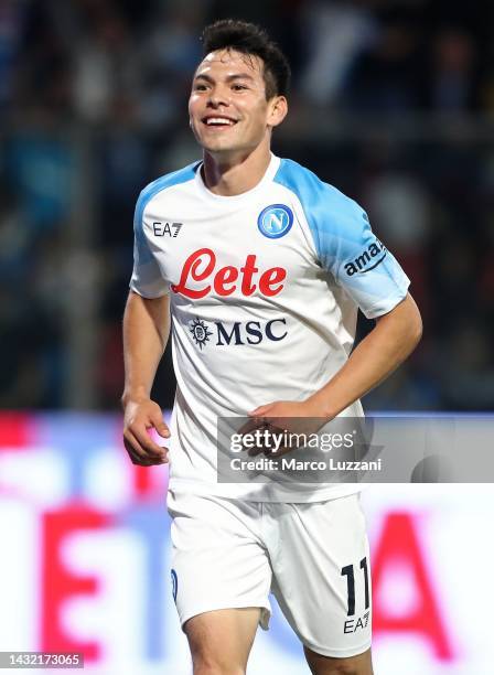 Hirving Lozano of SSC Napoli celebrates his goal during the Serie A match between US Cremonese and SSC Napoli at Stadio Giovanni Zini on October 09,...