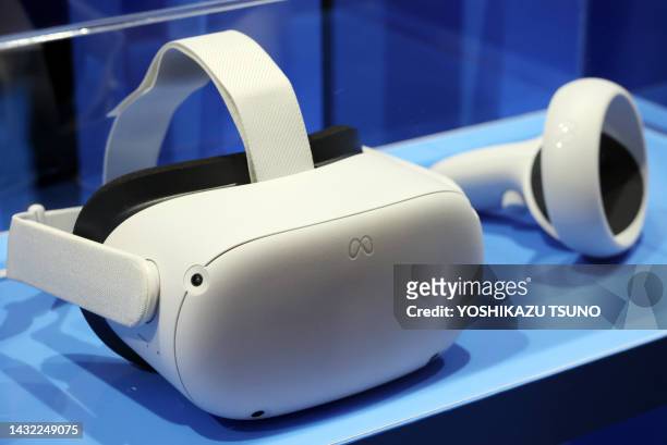 Casque de réalité virtuelle "Meta Quest 2" lors du Tokyo Game Show annuel à Chiba le 16 septembre 2022.