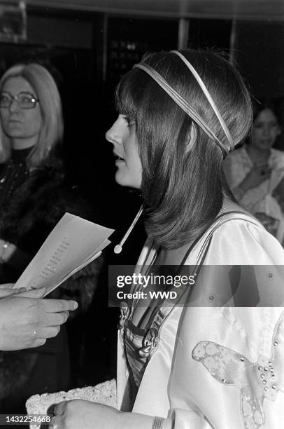 Lady Jane Wellesley attends a gala at the Intercontinental Hotel in London, England, on March 4, 1976.