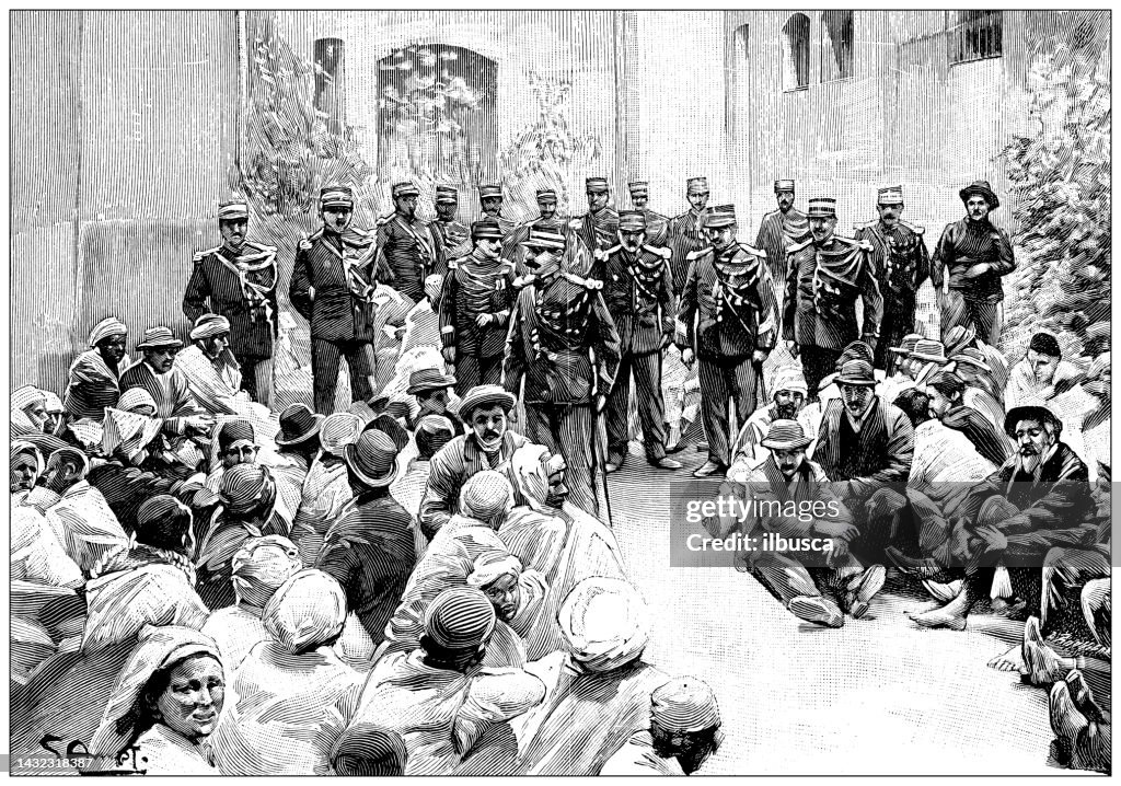 Image antique : Manifestation et émeutes à Alger, prisonniers