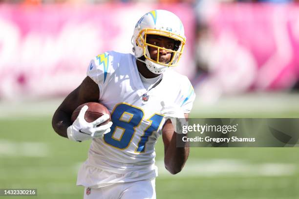Mike Williams of the Los Angeles Chargers plays against the Cleveland Browns at FirstEnergy Stadium on October 09, 2022 in Cleveland, Ohio.