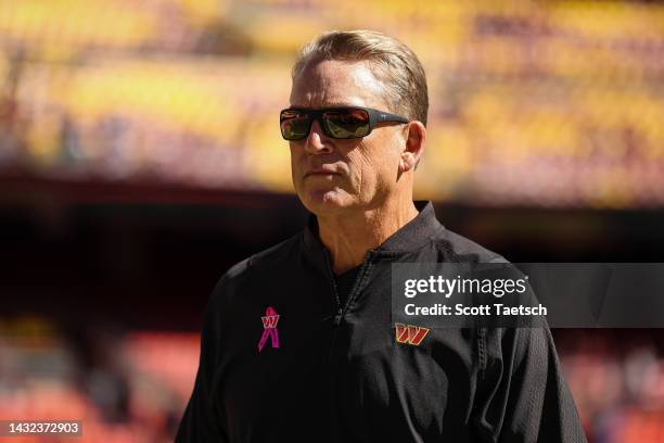 Defensive coordinator Jack Del Rio of the Washington Commanders looks on before the game against the Tennessee Titans at FedExField on October 9,...