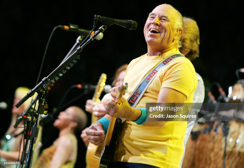 Jimmy Buffett And The Coral Reefer Band In Concert